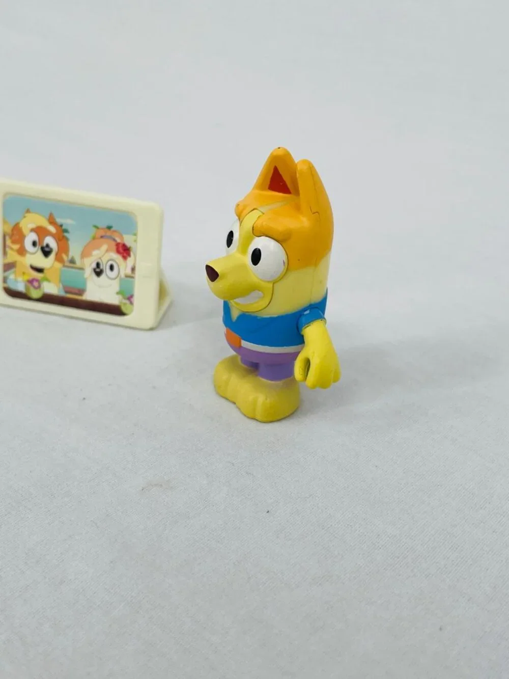 Bluey Cartoon Bingo Figurine with Picture Accessory